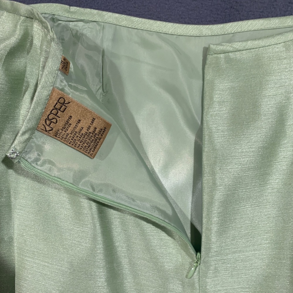 Kasper Womens 3 Piece Skirt Suit Chartreuse Green Beaded Size 10 Formal - Picture 16 of 16